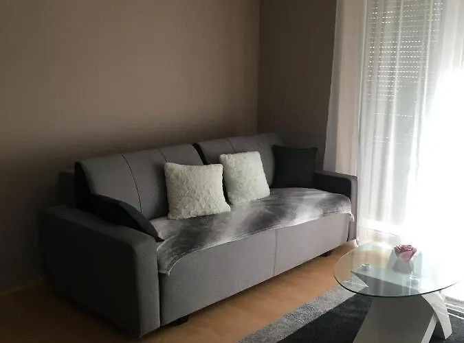 Peppy & Pool Apartament Balatonfüred